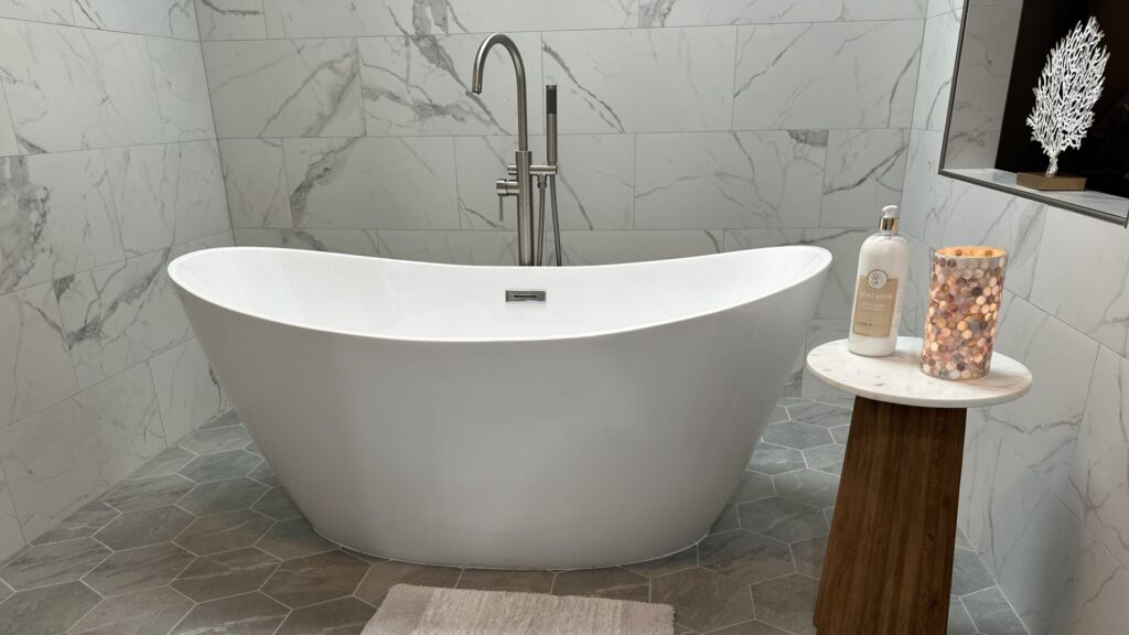 free standing tub 2